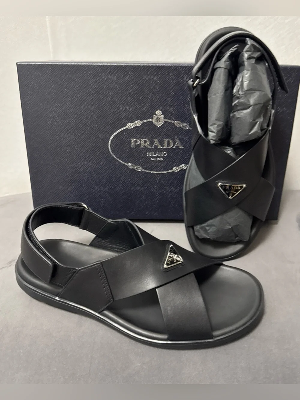 New   Prada Logo Men’s  Leather Crisscross Sport Sandals. Sz 7UK / 8US.  $850